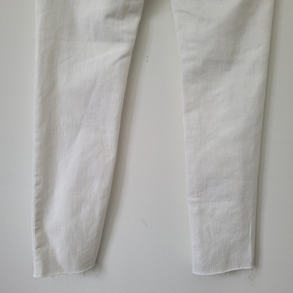Madewell 9" High-Rise Skinny Crop Jeans in Pure White  Knee-Rip Edition Size 27 - Picture 12 of 16